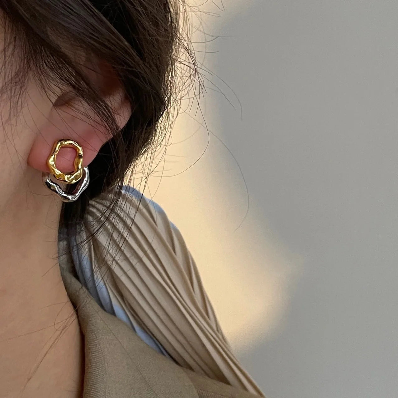 Urban Hammered Bicolor Circle Studs